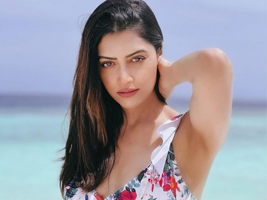 Mamta Mohan Das Sizzling Beach Clicks In Maldives Mamta Mohan Das Sizzling Beach Clicks In Maldives